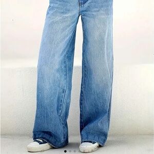 Wide-Leg Light Blue Jeans